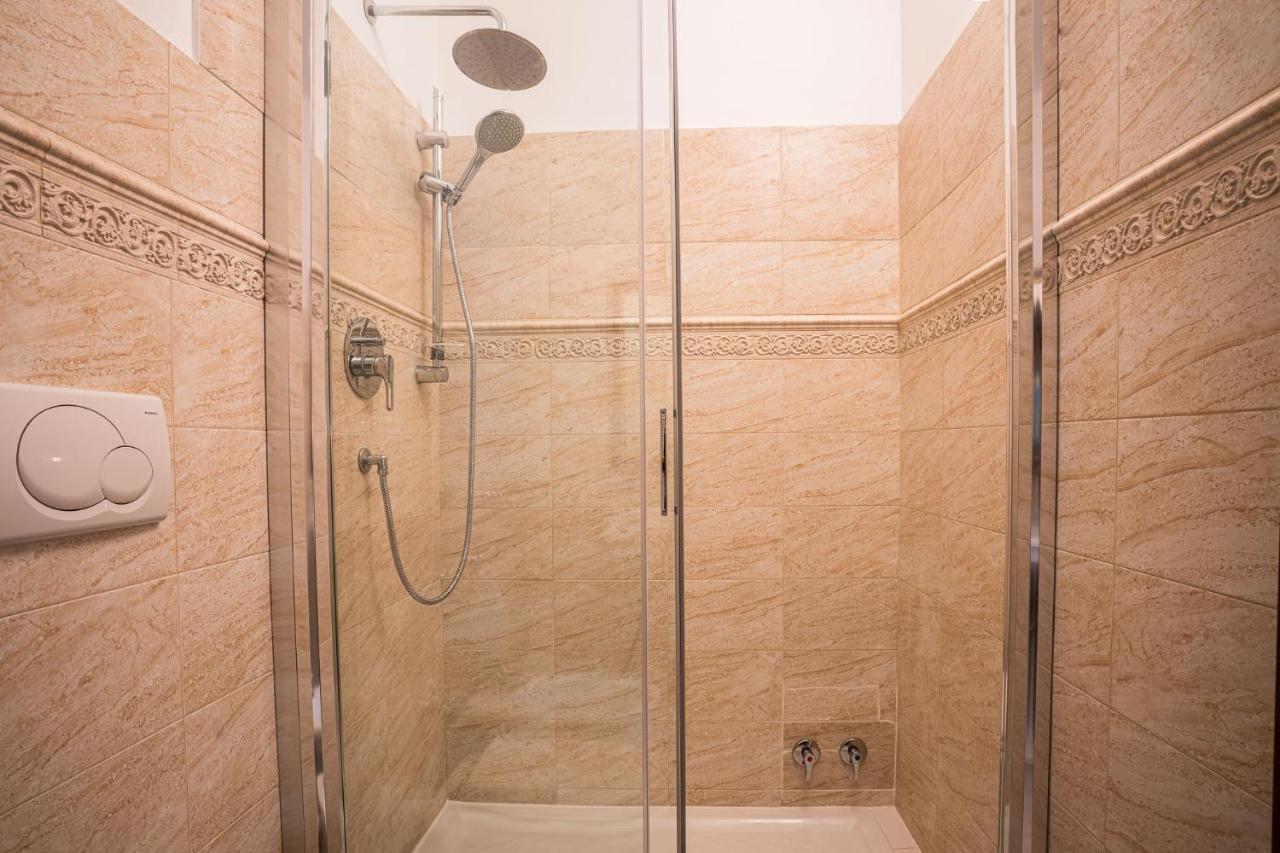 Ares Rooms Ortigia Сиракузы Экстерьер фото